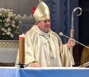 РОЖДЕСТВЕНСКО ПРИВЕТСТВИЕ ОТ МОНС. РУМЕН СТАНЕВ