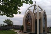ПЪРВИЯТ ПАРАКЛИС НА БОЖИЕТО МИЛОСЪРДИЕ В БЪЛГАРИЯ
